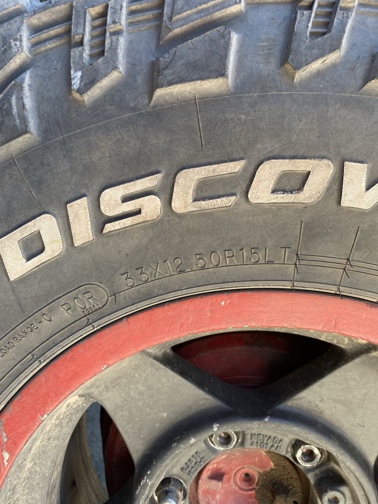 Pneus cooper 33 com jantes 15