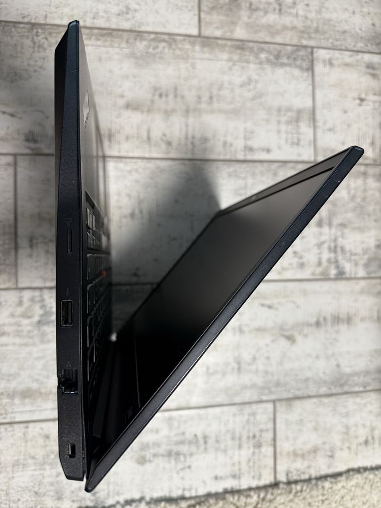 Ноутбук Lenovo ThinkPad E490 i5-8265/16Gb DDR4/128Gb