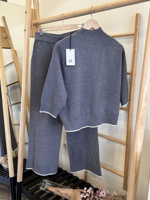 Трикотажні костюми з Італії