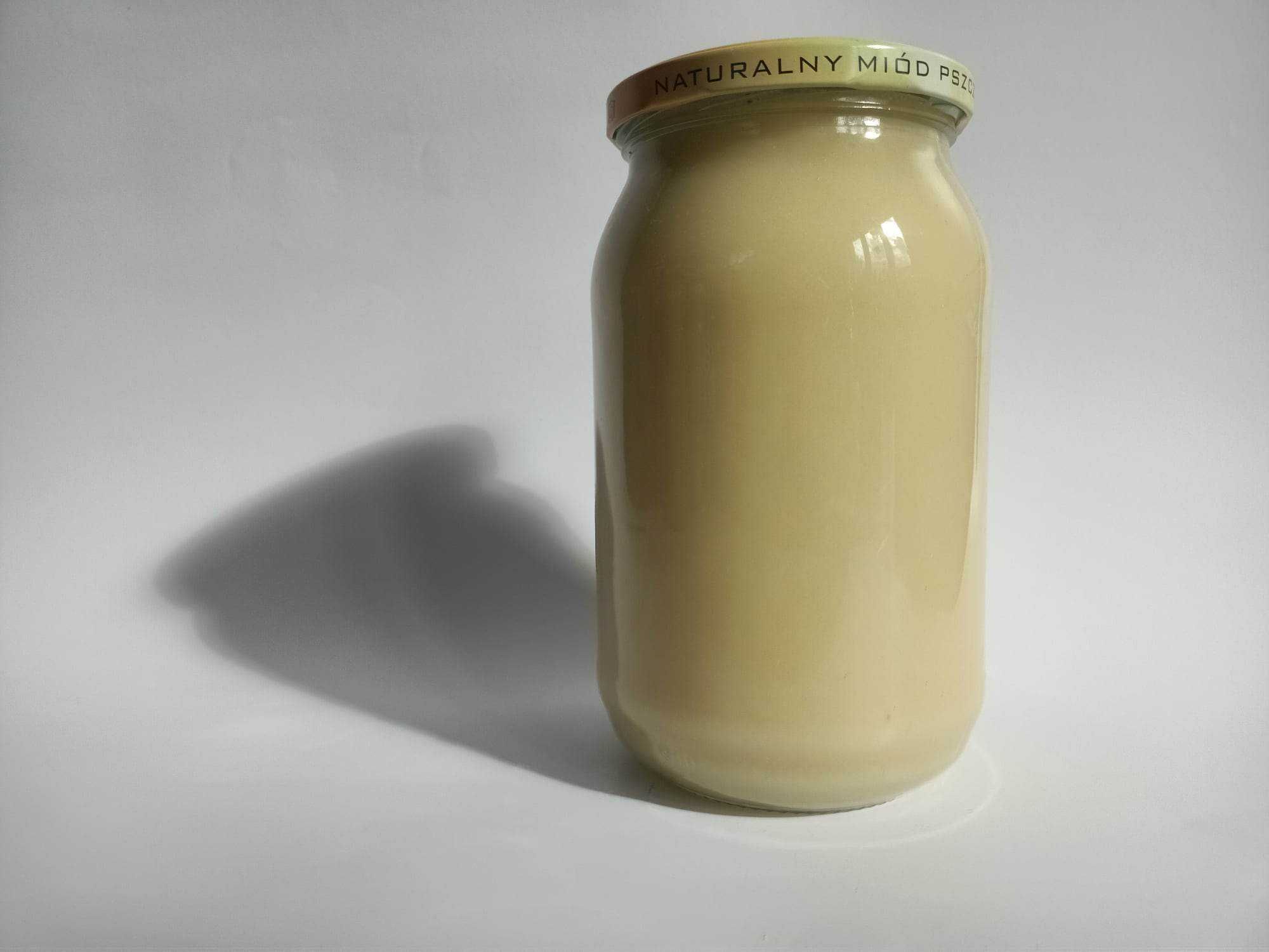 miód wielokwiatowy lipowy spadz 0,9l  oraz z owocami liofilizowanymi