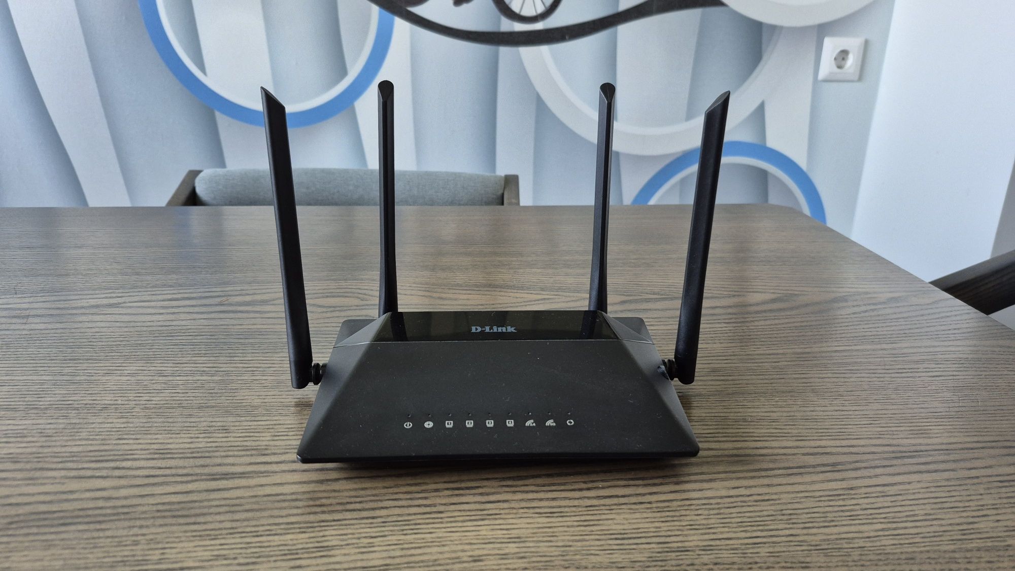 Wi-Fi роутер маршрутизатор D-Link AC1200 DIR-842