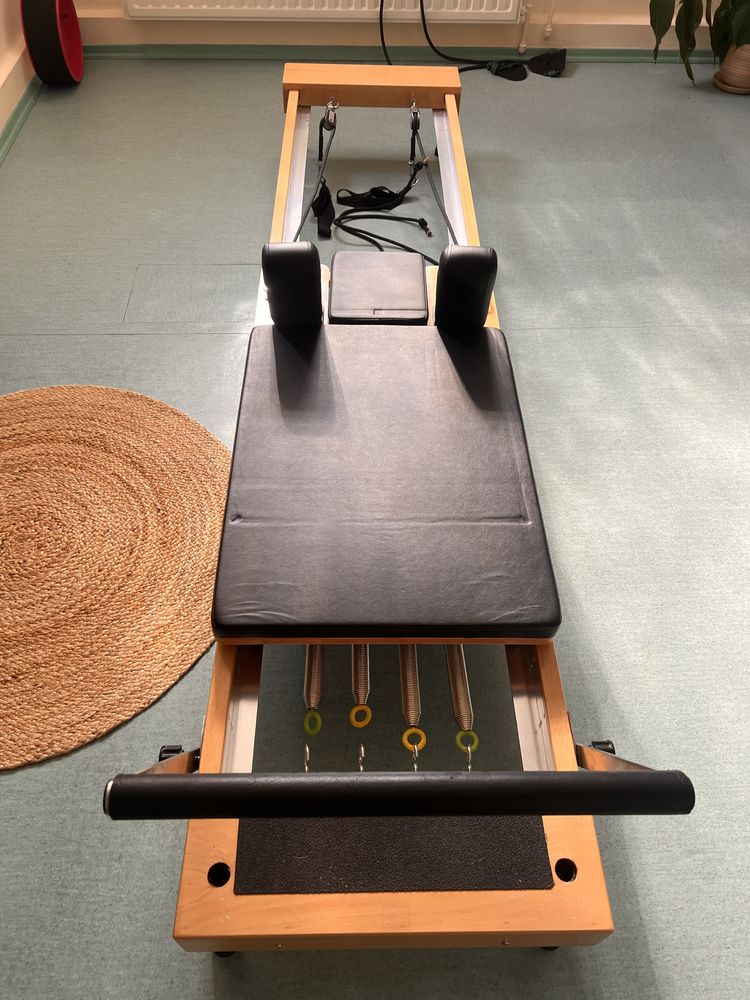 Reformer Pilates skrzynia box trampolina