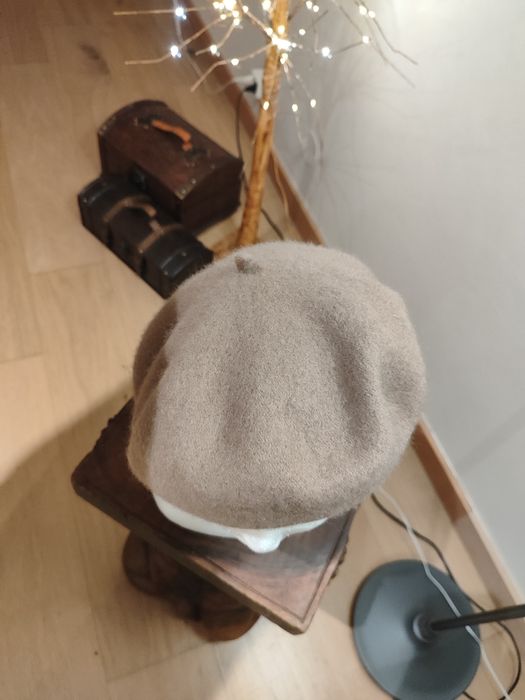 Boinas novas, 100% lã