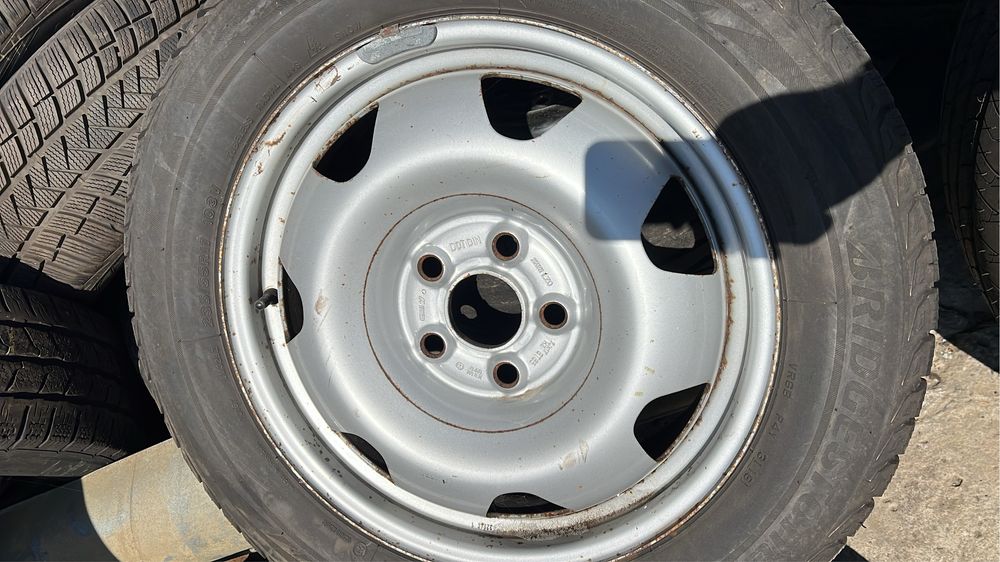 Kolo vw t5 felga  r17 4 szt zimowe
