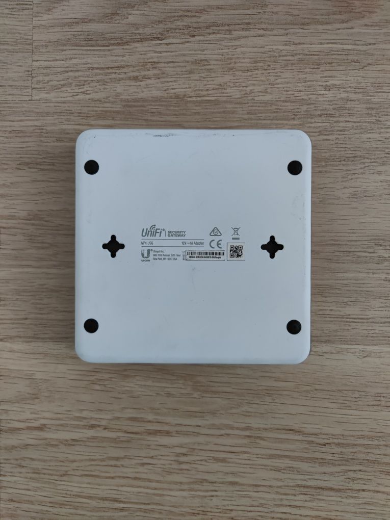 Router / security gateway Unifi USG - 100% sprawny!