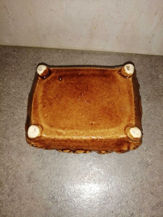 mały ceramiczny pojemniczek, cukiernica