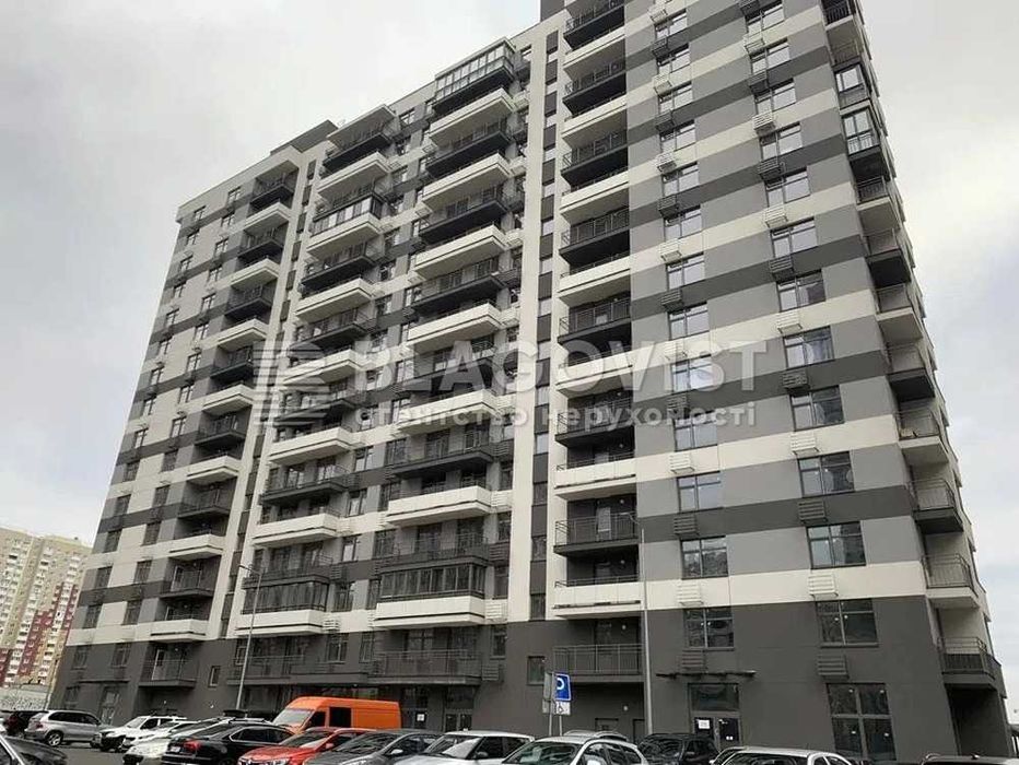 Варшавський-2 Подільський 2к квартира на Олександра Олеся 7