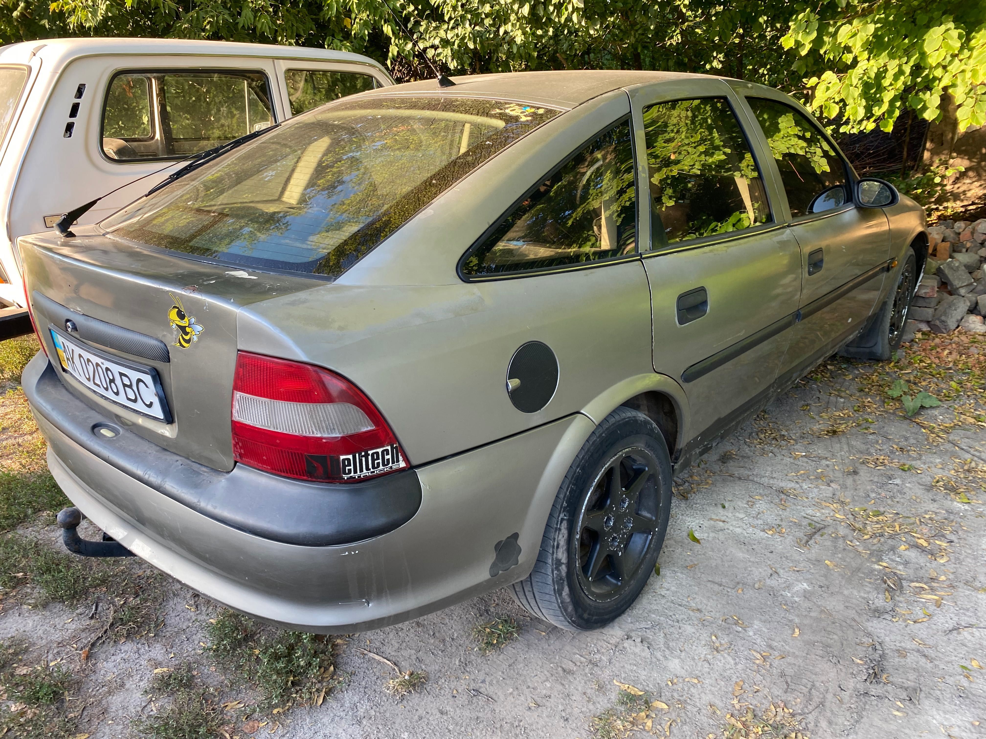 Продам автомобіль opel Vectra B