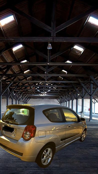 Para peças Chevrolet Aveo ano2009 Boa mecânica  e todas as peças dispo