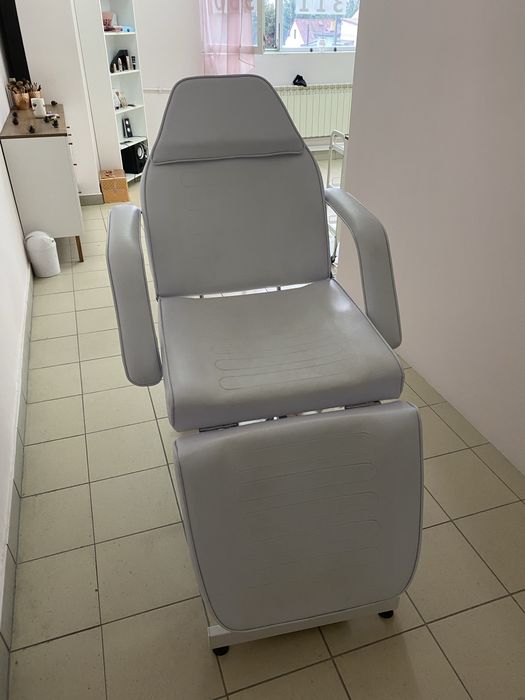 Fotel kosetyczny hydrauliczny