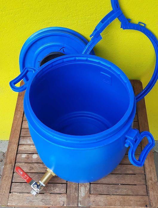 Hydroponika zbiornik 17 l na jedną roślinę.