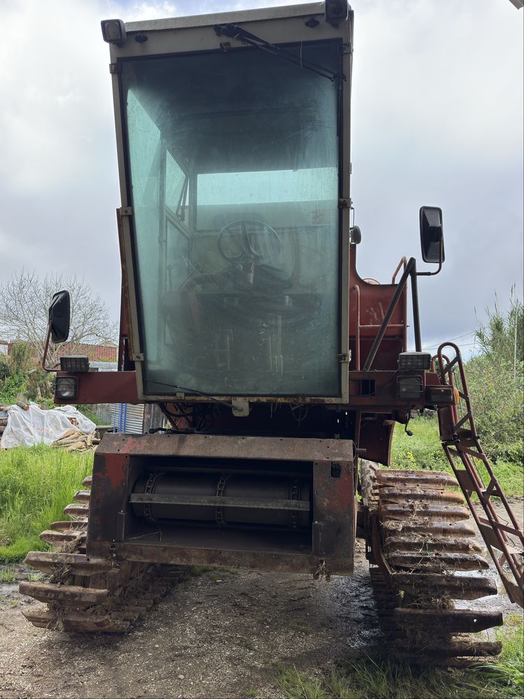 Ceifeira debulhadora Fiat 3350