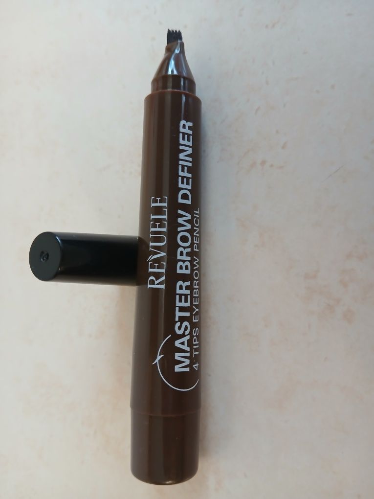 Master Brow Definer Revuele. Marker do brwi.