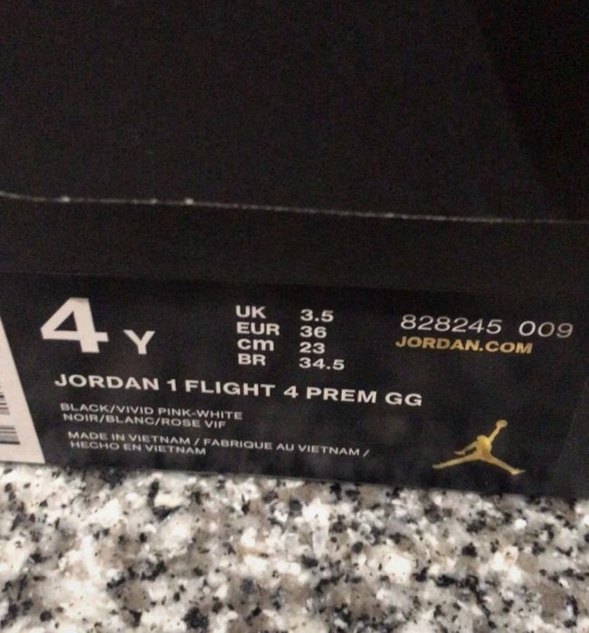 Tenis Jordan mulher nr 36