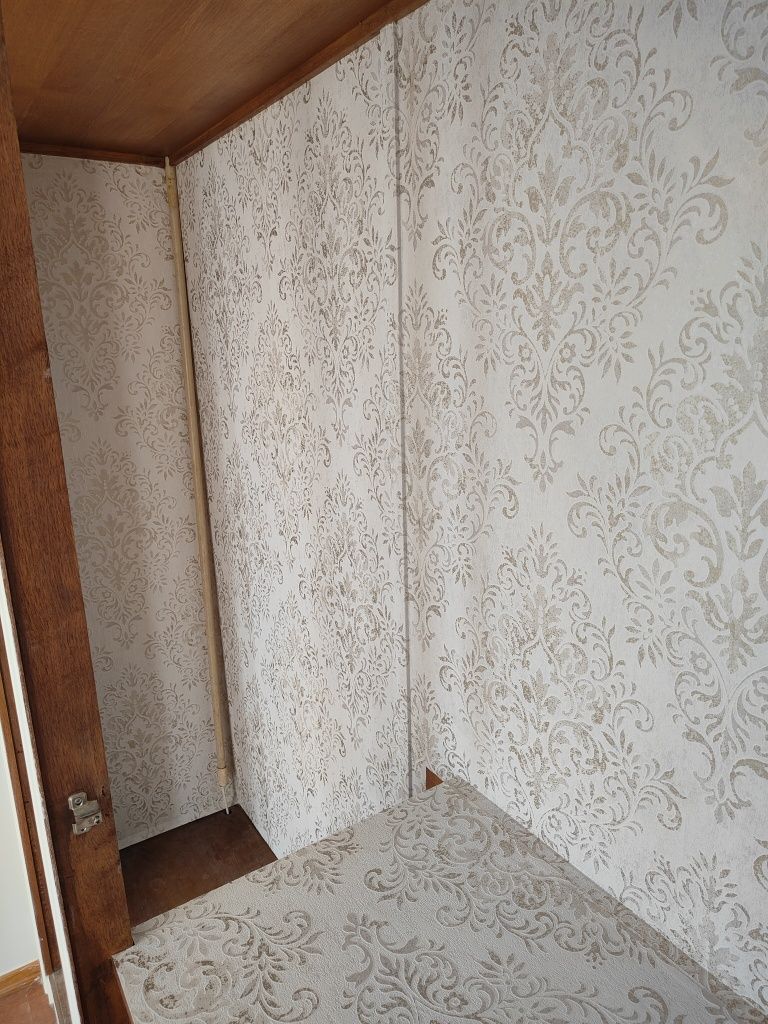 Aplicação de papel parede profissional