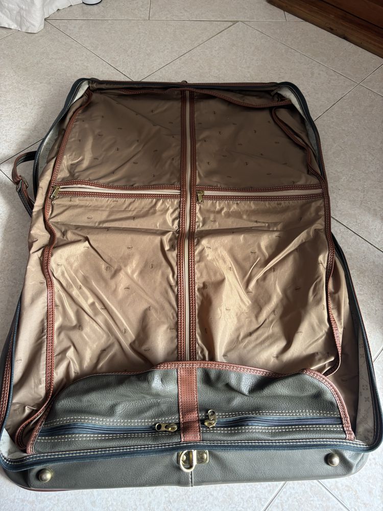 Porta-fatos Modarte