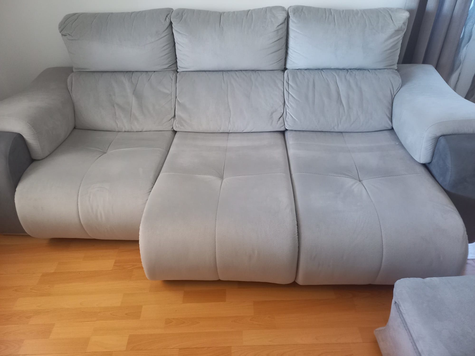 Sofá com Chaise Longue