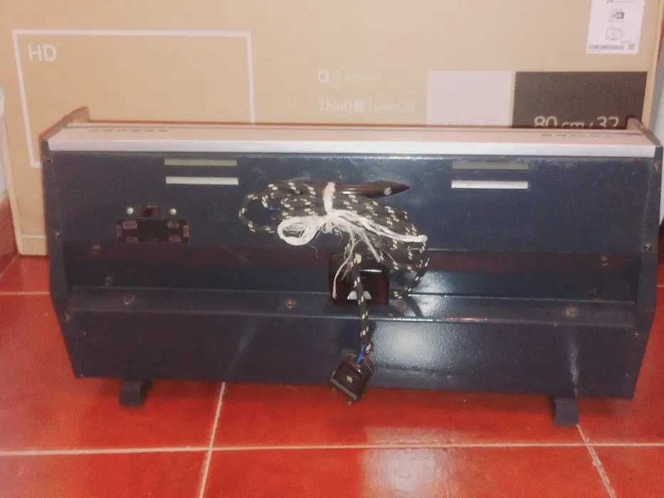 Radiador Aquecedor elétrico a funcionar