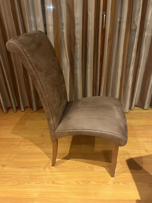 4 cadeiras de sala 2 cores design italiano /cru e marron