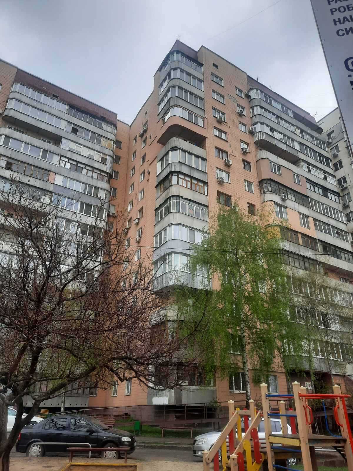 Продам 3-кв. в кирпичном доме. п-т Аэрокосмический! (403486)