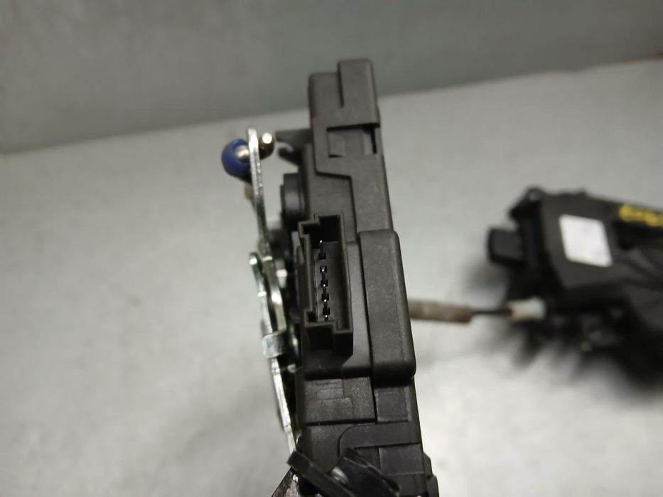 Fechadura / fecho da mala JAGUAR F-Pace (X761)