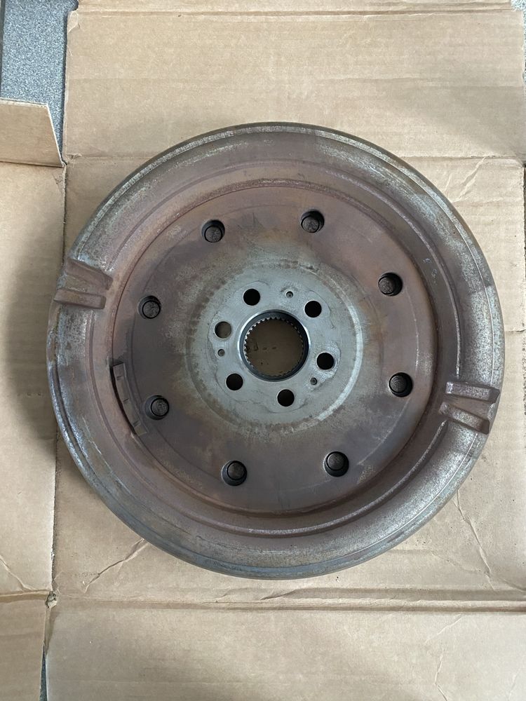 Маховик / Демпфер VW DSG 6 ступка