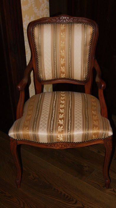 Krzesło, fotel w stylu francuskim