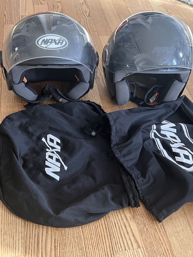 Kask motocyklowy  NAXA /2szt./ rozm. M