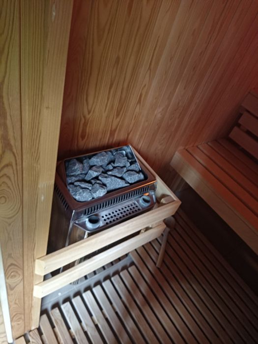 Sauna z piecem dwufunkcyjnym sucha parowa