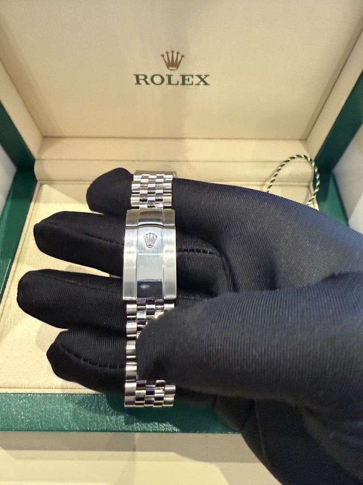 Rolex date just 41mm 2022