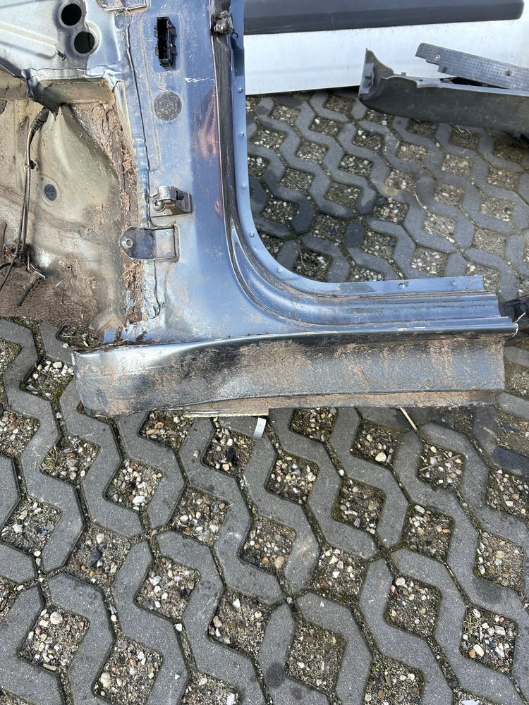 Skoda Octavia 3 ćwiartka podłużnica prawy przód