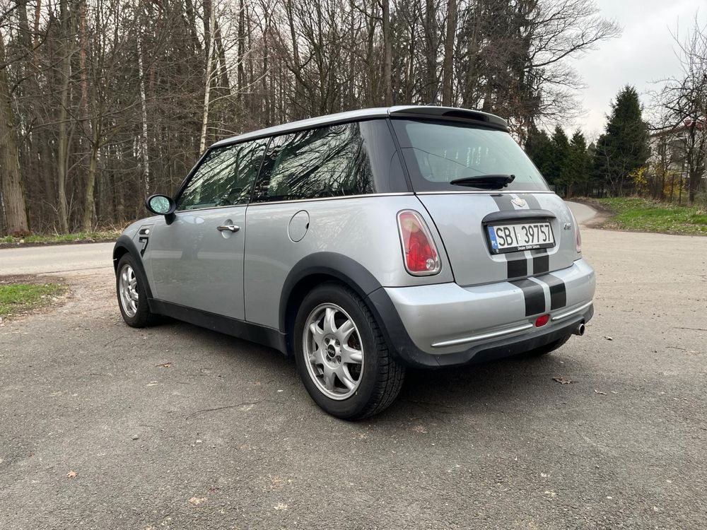 MINI ONE 2006 seria 7