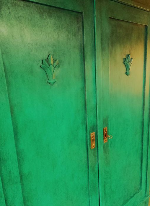 Stara szafa odnowiona