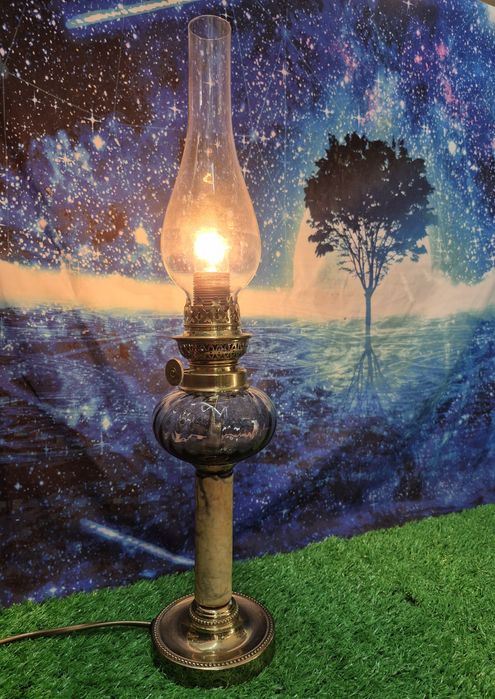 Antyczna lampa mosiężna