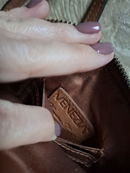 Venezia skóra mała torebka na telefon