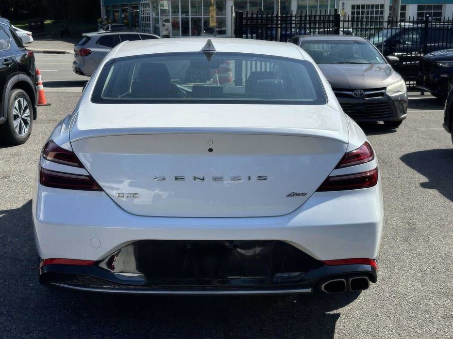 Genesis G70      2023