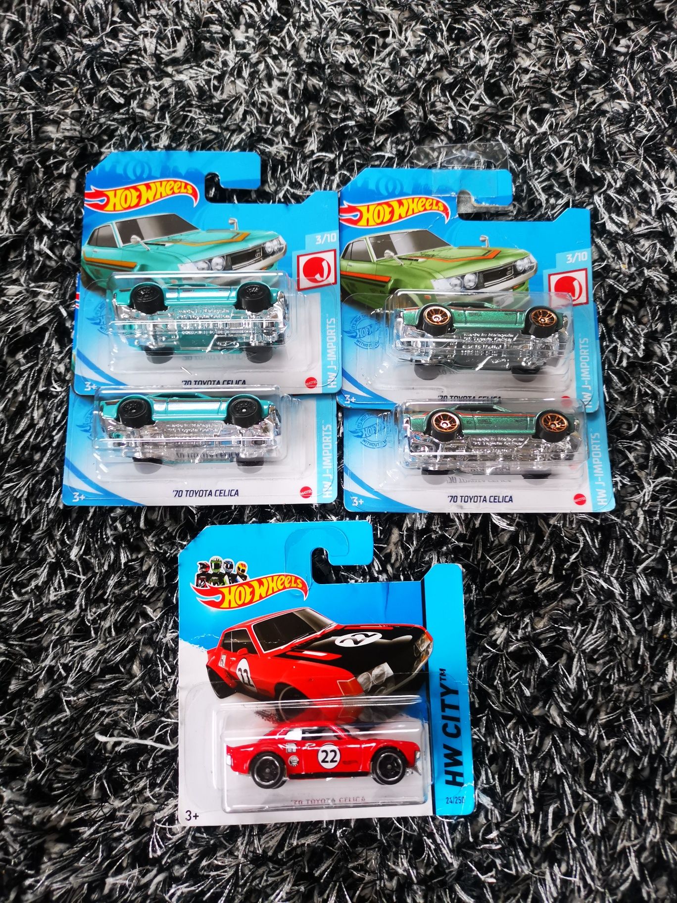 Toyota  hot wheels novo com portes incluídos