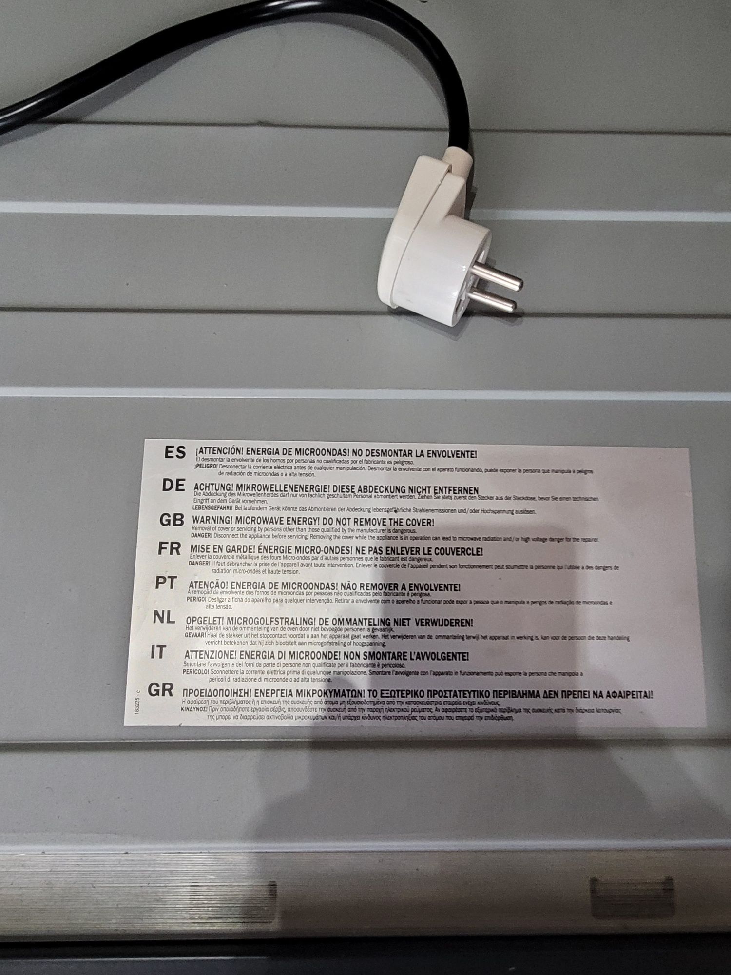 Kuchenka mikrofalowa mikrofala Smeg  - S-SC845MA