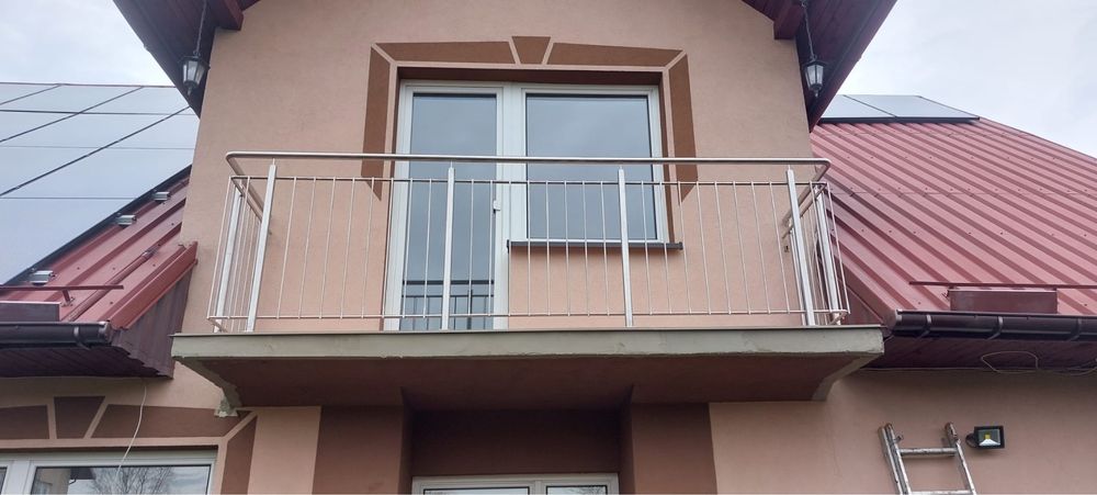 Balustrady schodowe balkonowe barierki poręcze nierdzewne nierdzewka