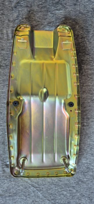 Nowa blacha siedzenia kanapa MZ ETZ 251 oraz 150, 301