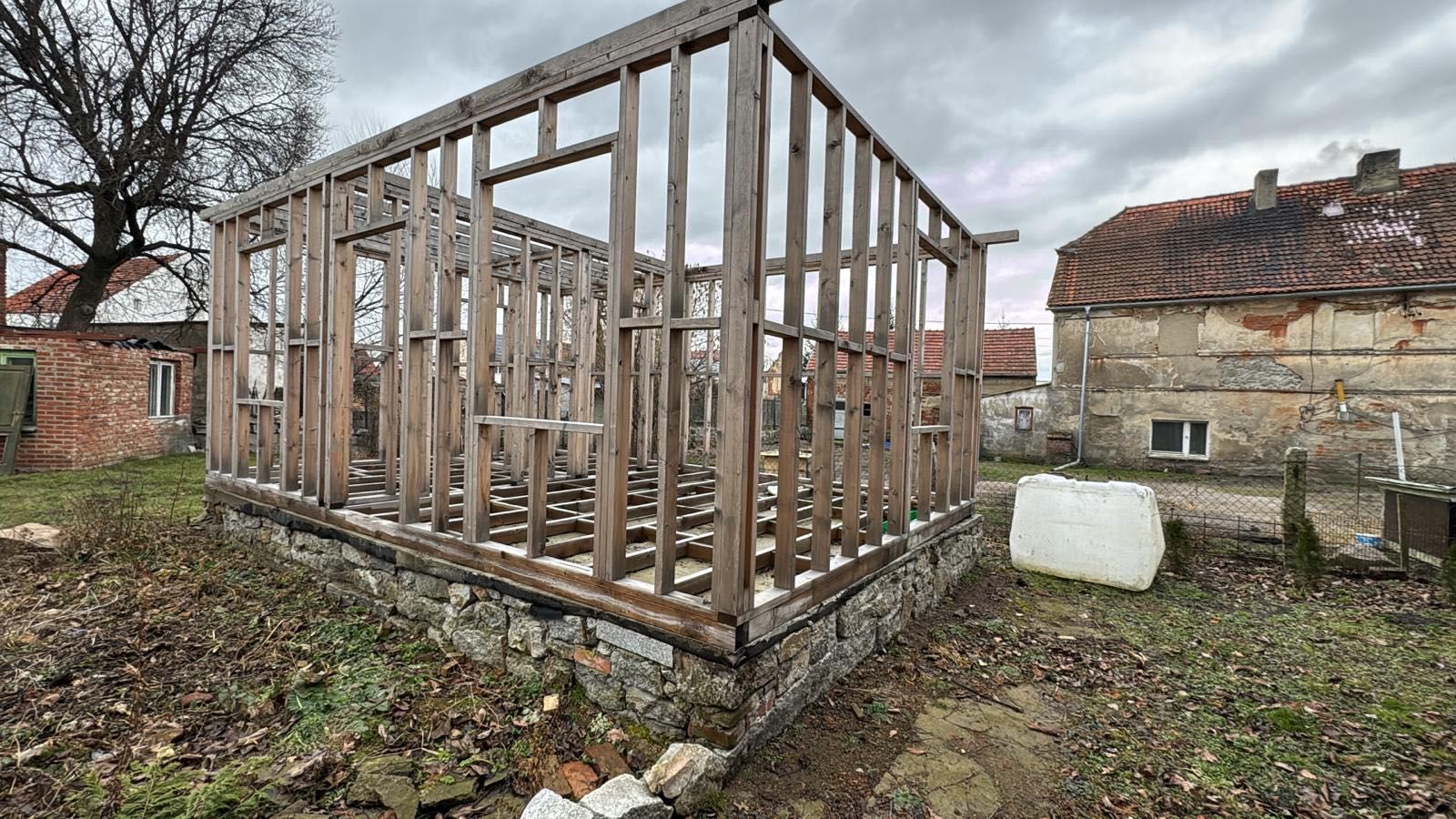 Stelaż domku letniskowego bez dachu 30m2