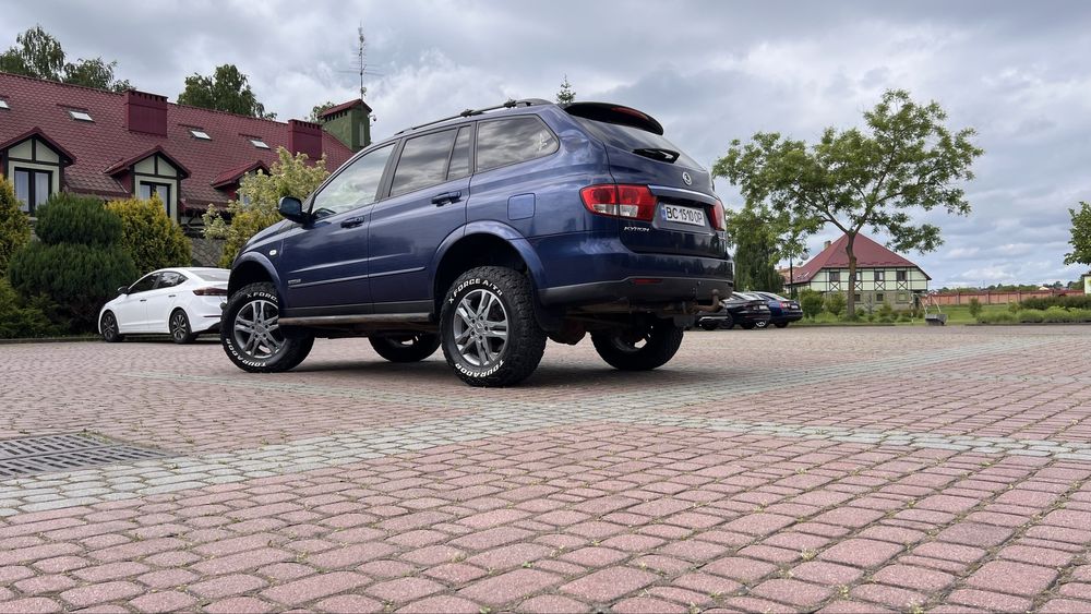 Ssang Yong Kyron 2.0 2008 на великих колесах