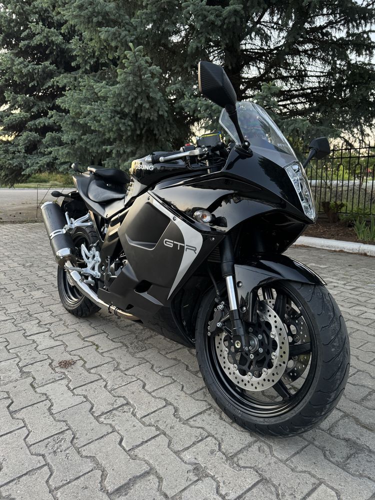 Продам Hyosung GT650