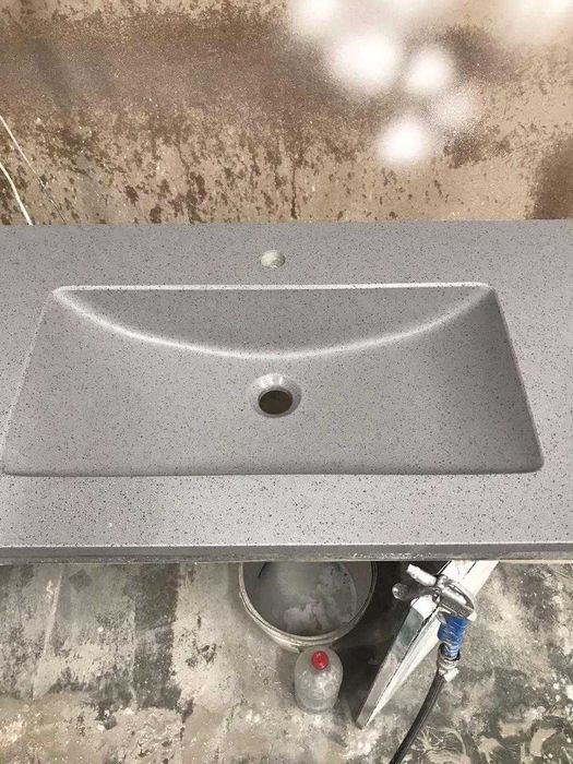 Умивальники цільновилиті з стільницею