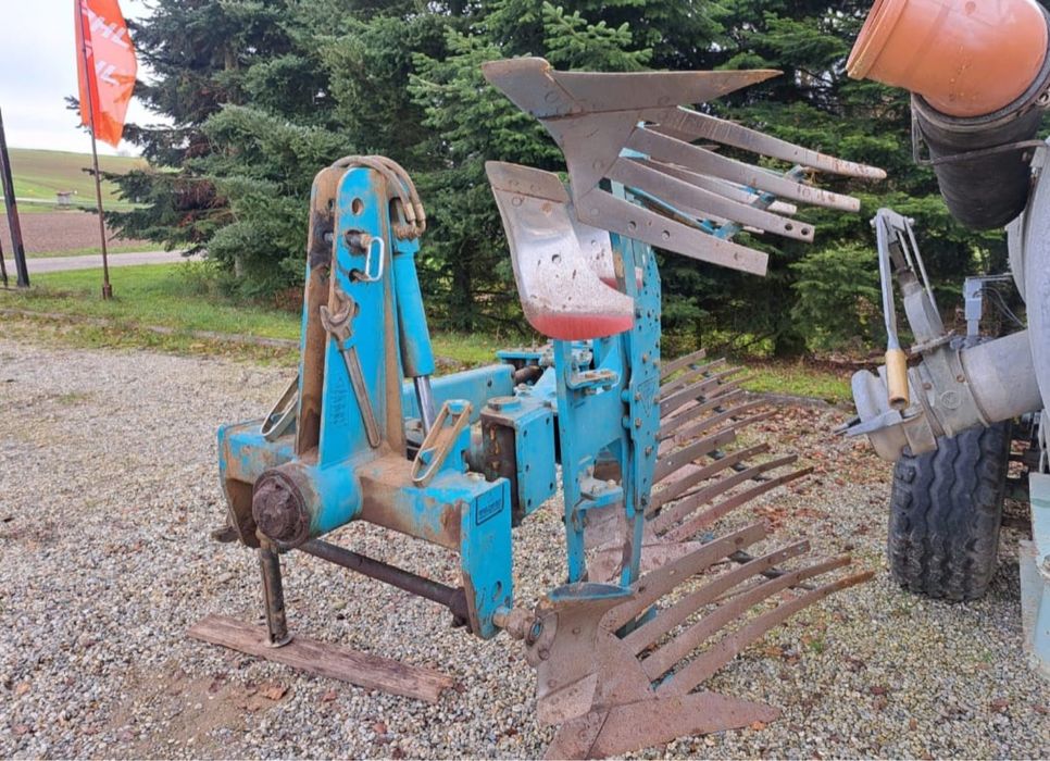 Pług obrotowy 4 skibowy Eberhardt z regulacją orki