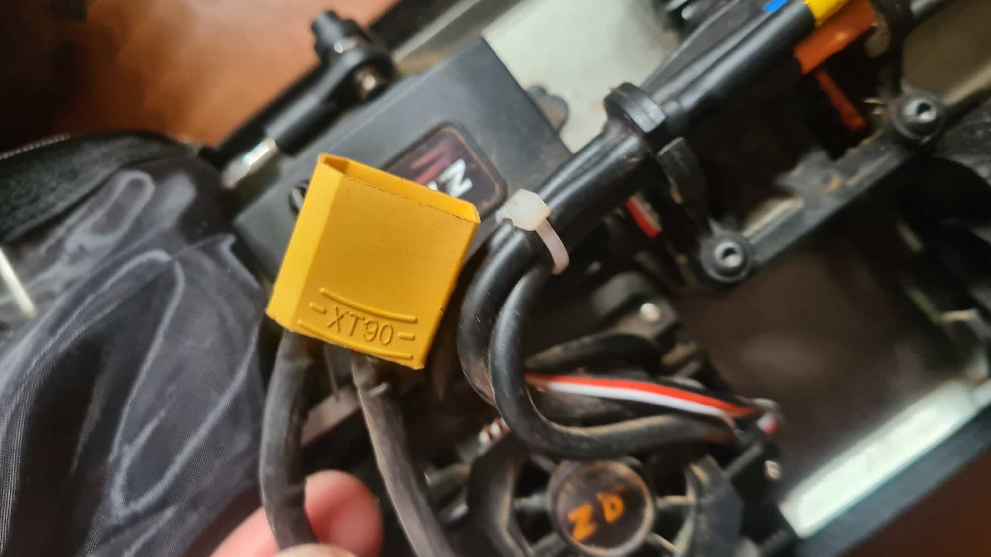 ZD Racing 9021-V3 1/8 2.4G 4WD 80km/h 120A ESC (SEM BATERIAS)