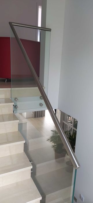 balustrady szklane na rotulach, na szynie, balkony francuskie, poręcz