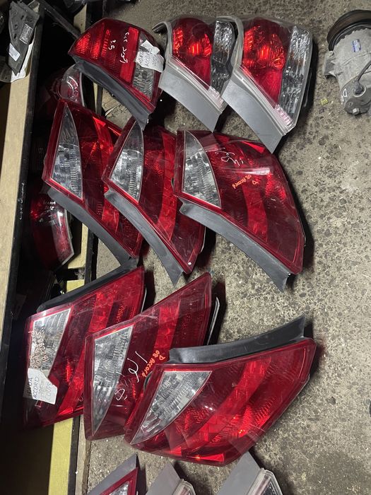 Фонарь правый левый Honda Accord  2008-12 гг седан купэ