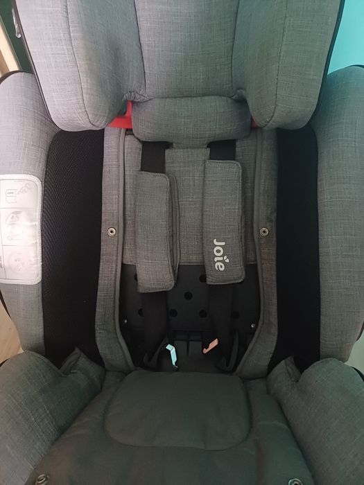 Pilnie Fotelik z isofix stage Joie