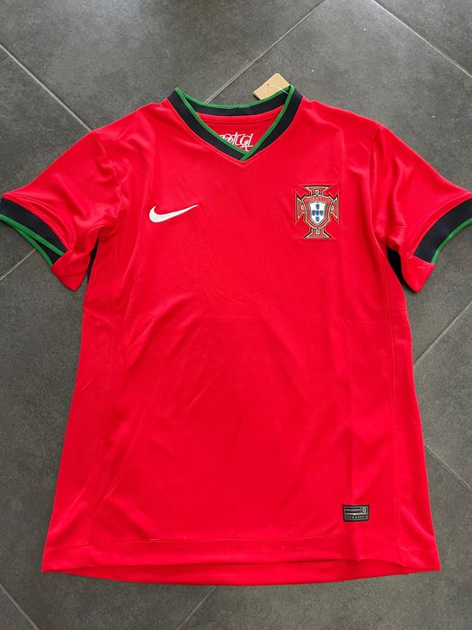 Camisola principal Portugal